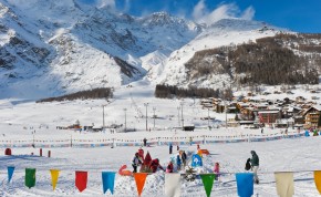 Ski Chalets in Saas Fee - Image Credit:Shutterstock